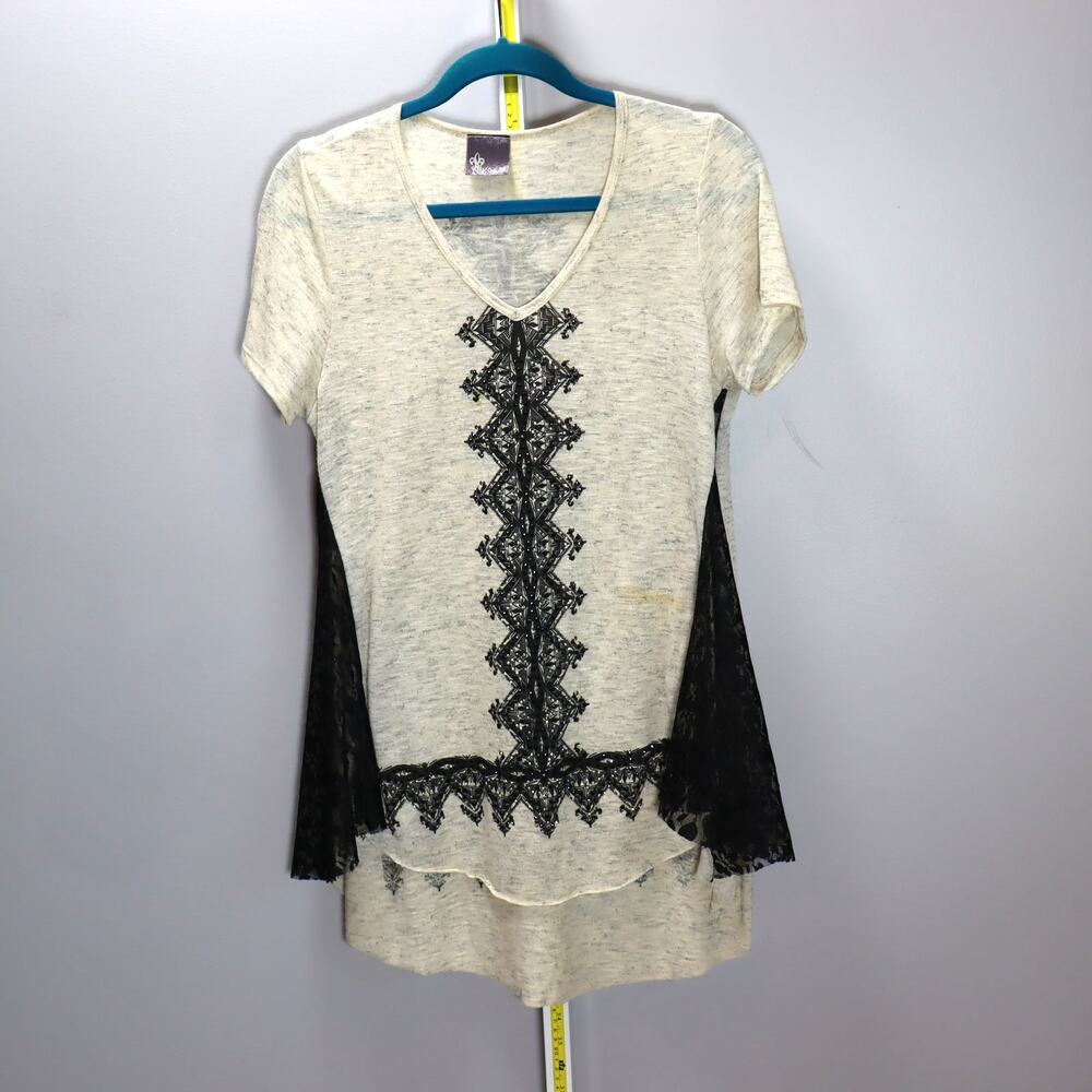 Vocal‎ Beaded V-Neck Top Lace Side Panels Size L Embellished Tee